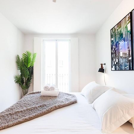 My Lx Flat Graca Lighting Design Apartment Lisbon Exterior photo